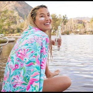 🌴💗☀️ NWT.  Lilly Pulitzer beach towel! ☀️💗🌴